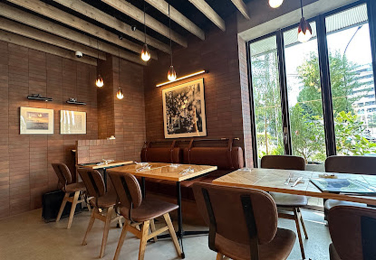 pizza marumo (Ebisu, Tokyo) - Restaurant Reviews, Menu & Contact
