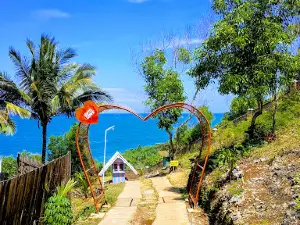 Teras Kaca Pantai Nguluran