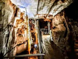 Bing Cave