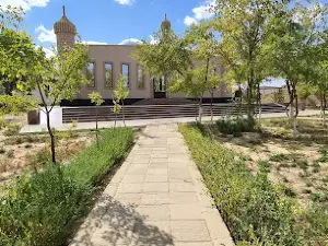 Beyneu Central Mosque