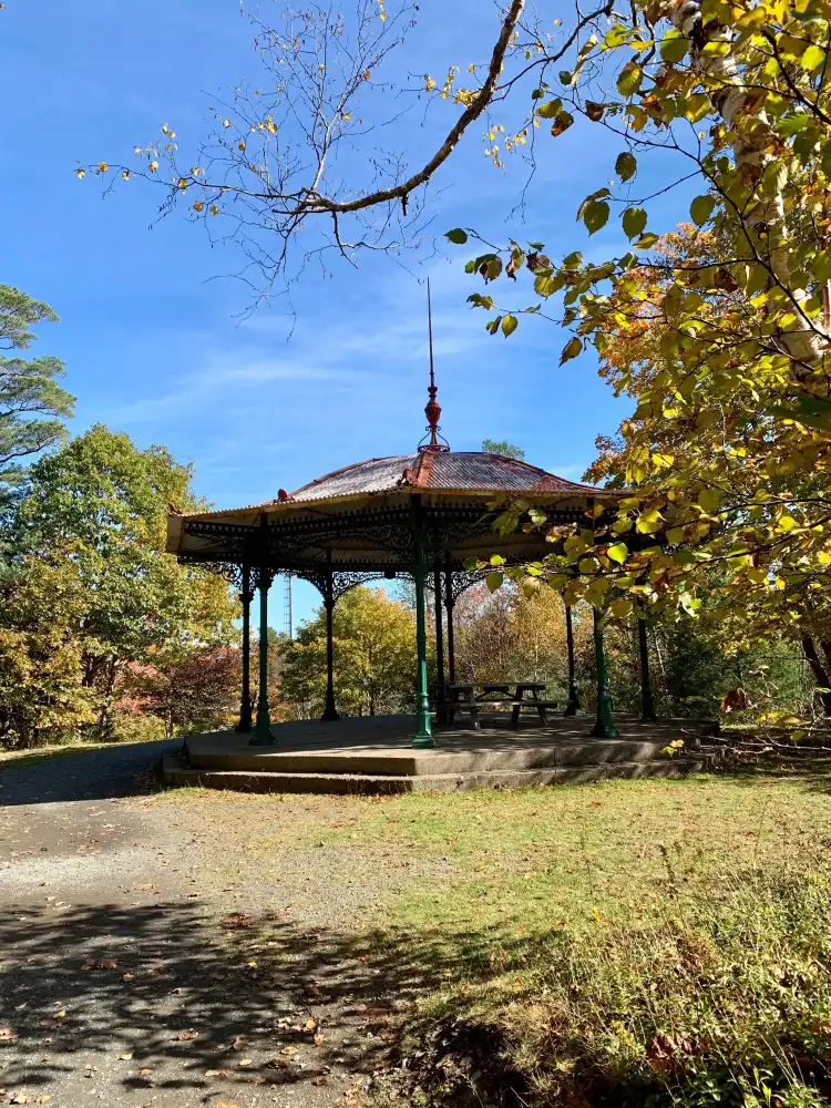 Hotels near Point Pleasant Park