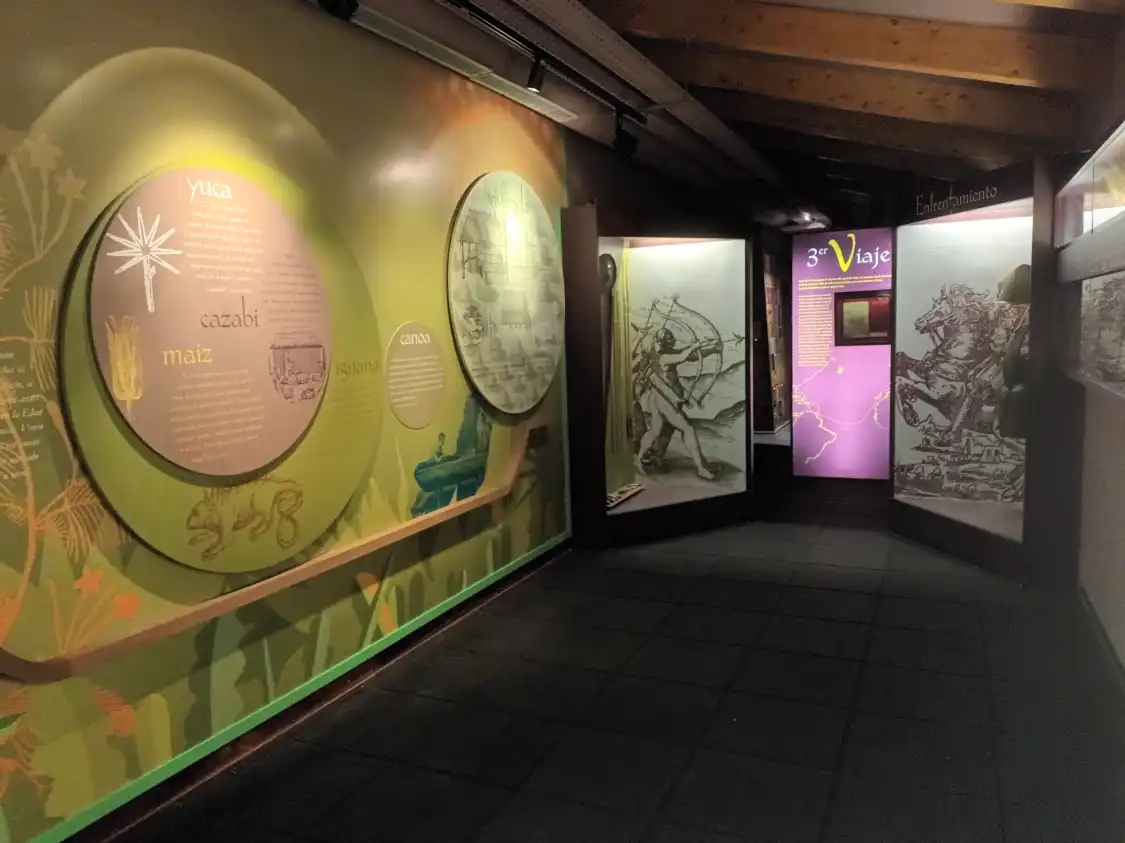 Hotels near Casa - Museo de Colon