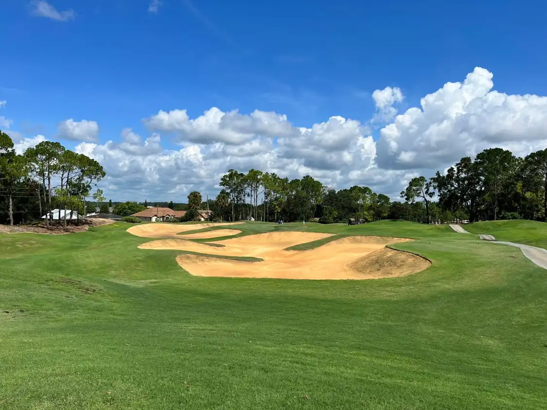 Hotels near Southern Dunes Golf and Country Club