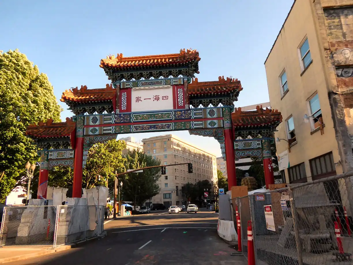 Hotels near Chinatown Gateway