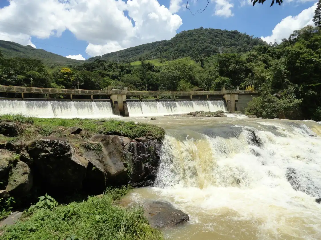 Hotel dekat Cascata das Antas