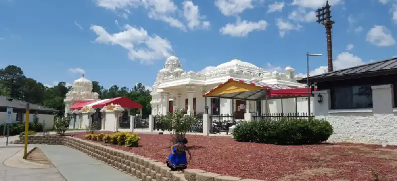 โรงแรมในแครี