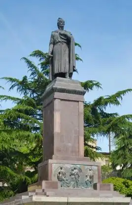 Hotel in zona Shota Rustaveli Statue