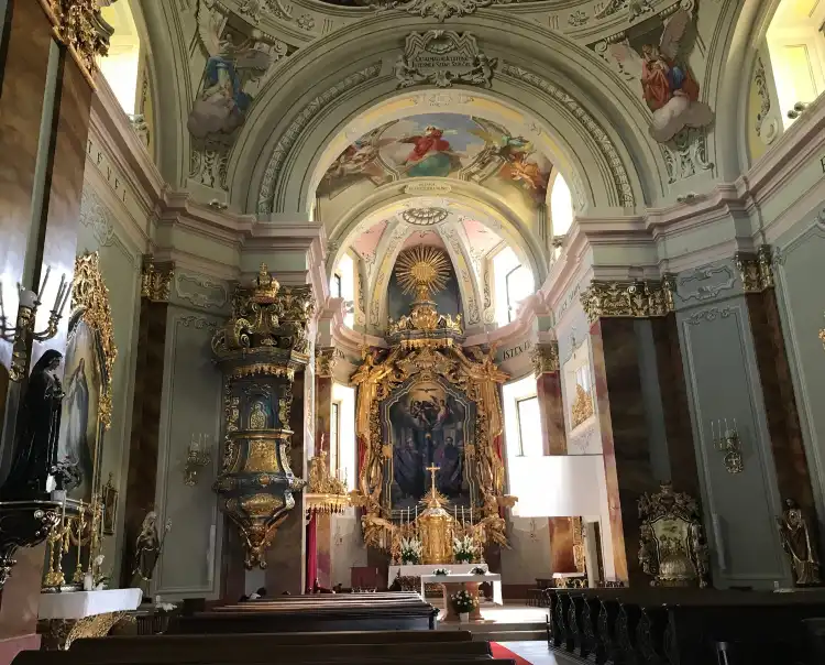 Hotels in der Nähe von Allerheiligen Kirche