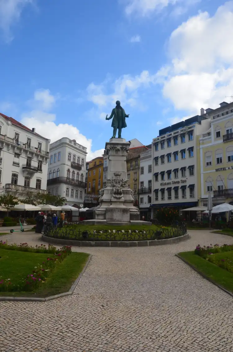 Hotels near Monumento em homenagem a Joaquim Antonio de Aguiar
