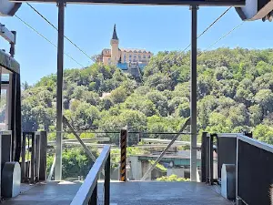 Stanice lanovky Vetruše - OC Forum