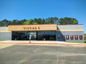 Regal UA Lee Hills