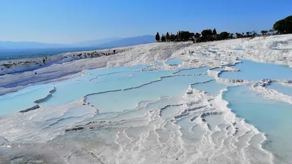 파묵칼레 석회 - 남문 주차장
