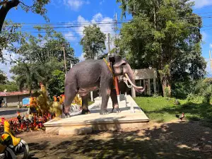 Chao Por Phawo Shrine