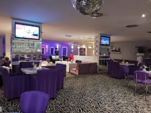 Van der Valk - Pony Reiten