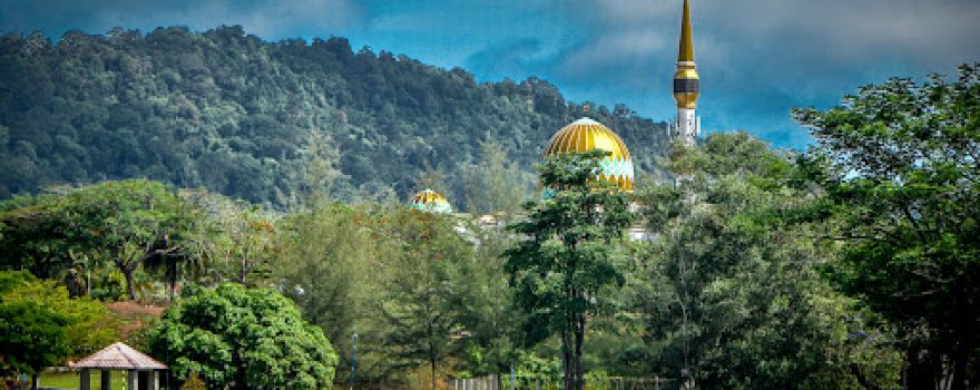 Masjid Daerah Maran (As-Syakirin)