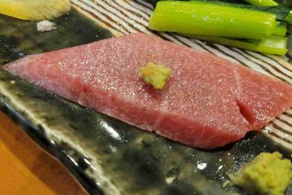Tsukiji Unitora Nakadori