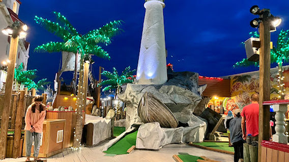 Pirates of the Golden Galleon Golf