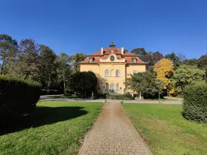 Gemenc Zrt. Karapancsai Kastély és Major