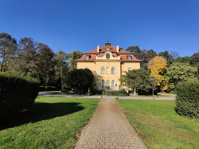 Gemenc Zrt. Karapancsai Kastély és Major