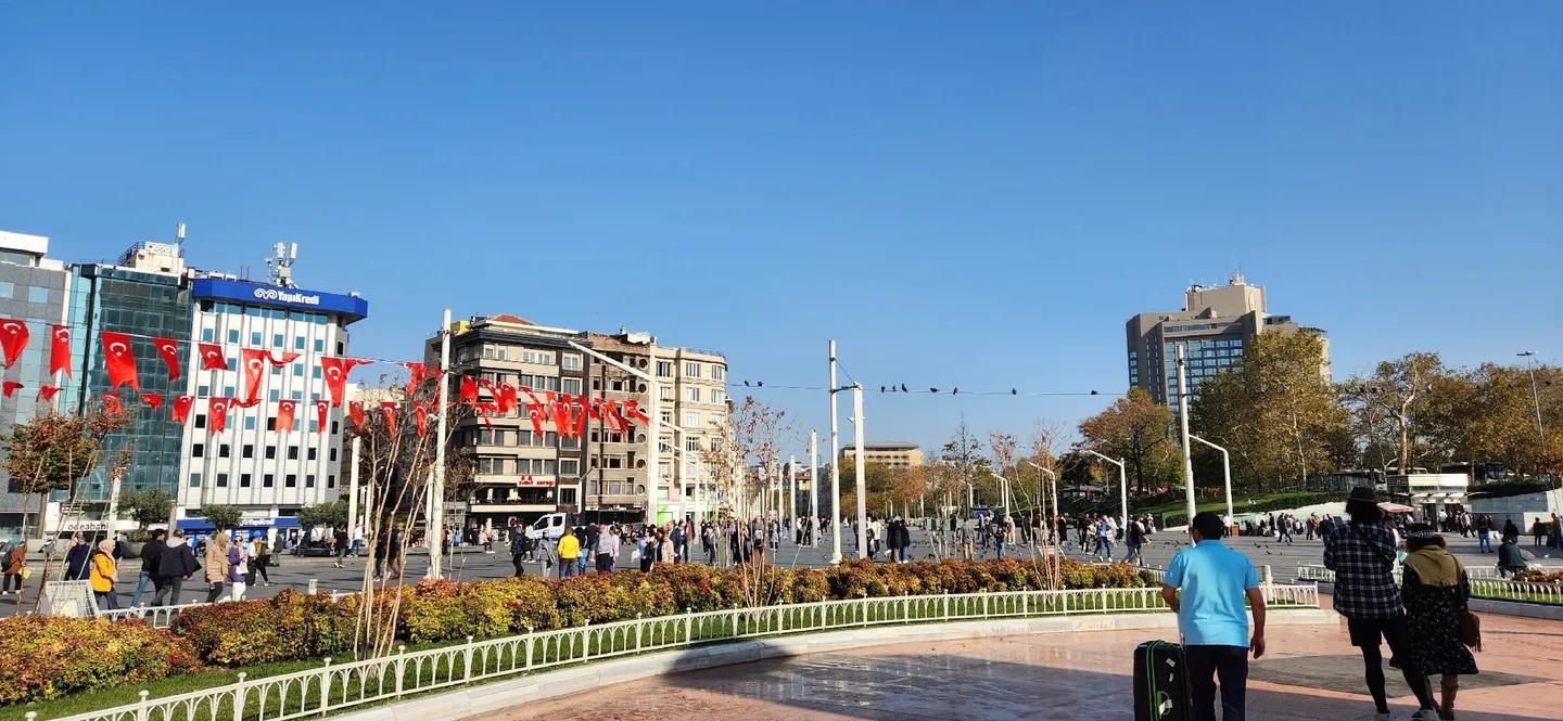 3_Taksim Square