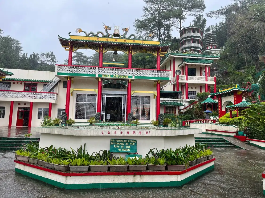 Hotels near Bell Church
