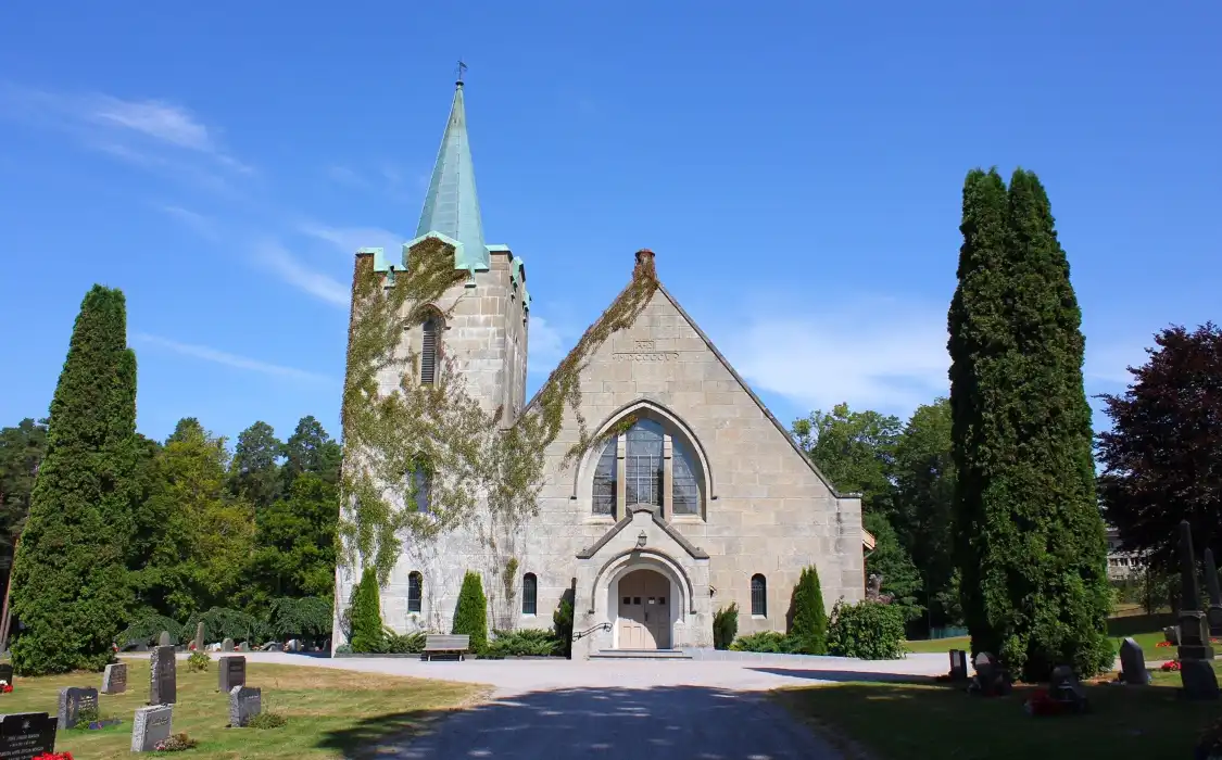 Hotels near Borgestad church