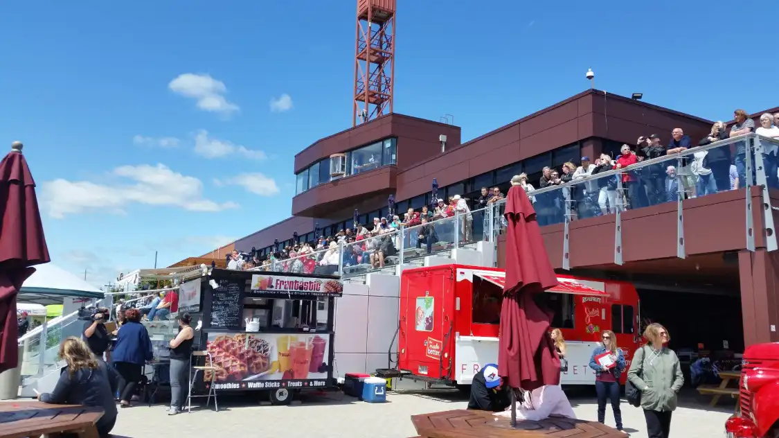 鄰近Ajax Downs Racetrack的酒店