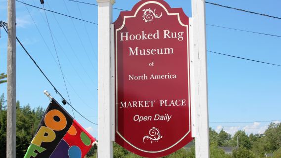 Hooked Rug Museum of North America