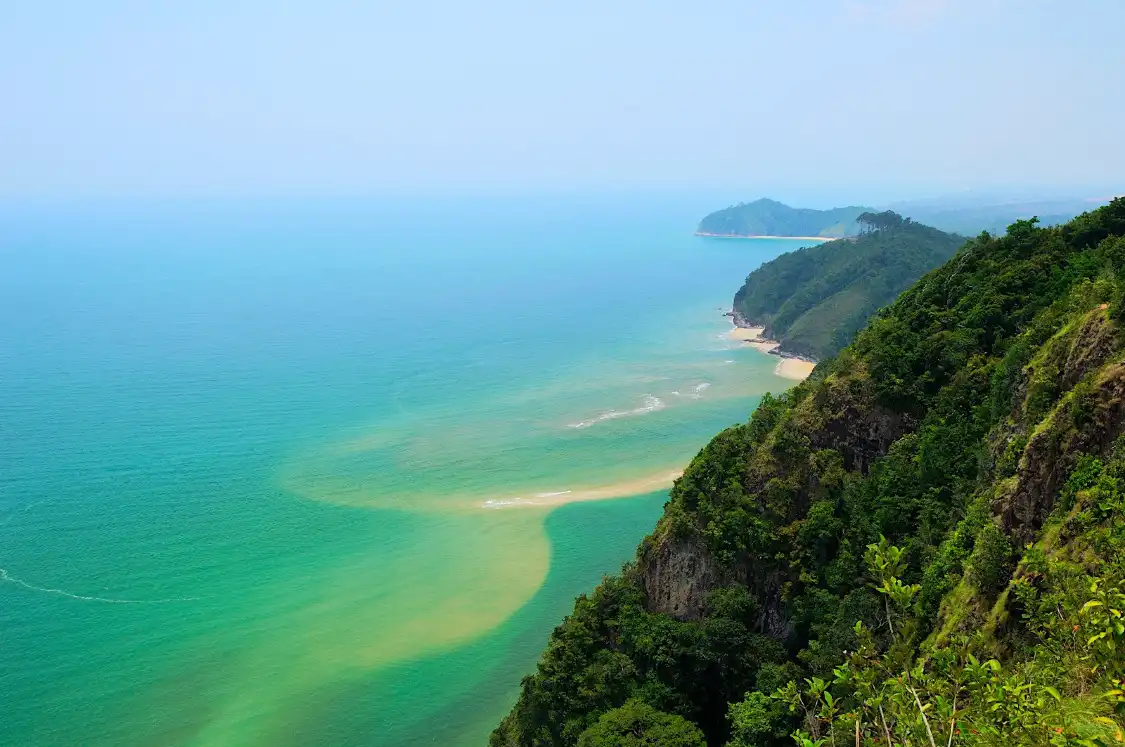 Hotels near Bukit Kluang Beach