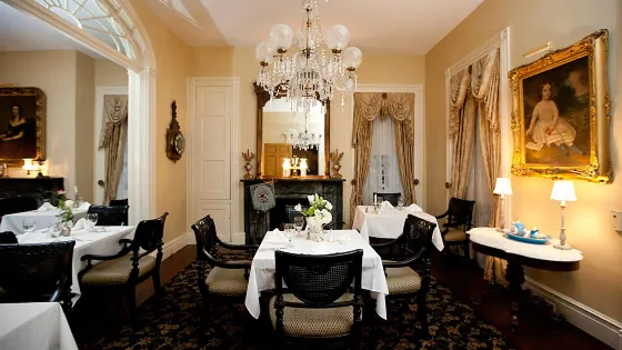 Monmouth Historic Inn and Gardens