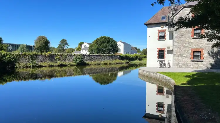 Hotels in Kilcolgan