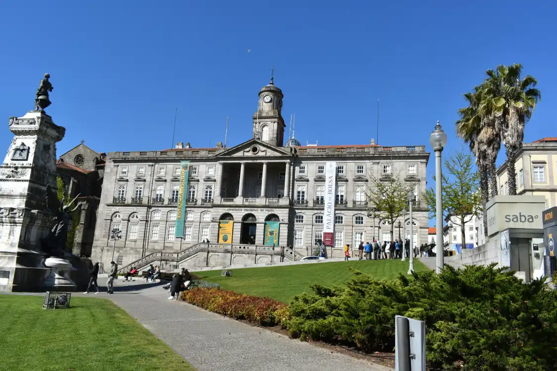 Jardim do Infante Dom Henrique 주변 호텔