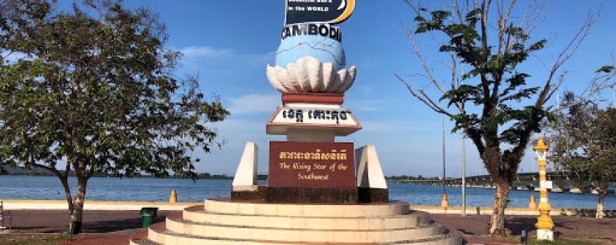 Beautiful Bays Statue