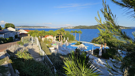 Seget Vranjica Beach