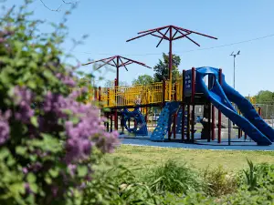 Schlanger Park
