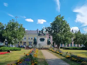 Heroes' Square