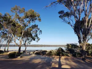 Lake Poorrarecup campsite