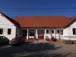 Erdődy-kúria Esztár