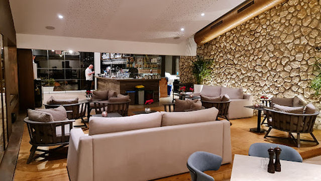 DIVINUS | Venue | Beach Bar | Music Hall