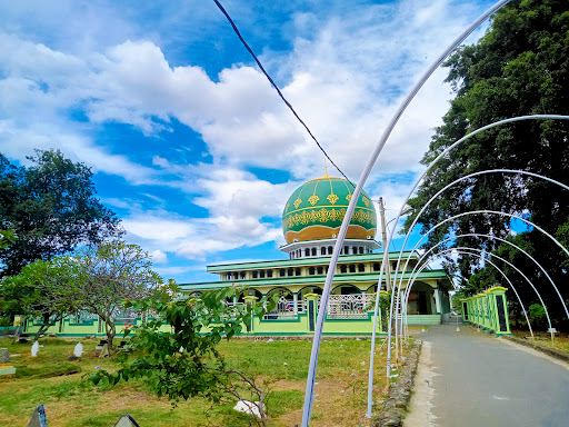 Compare 4 airports near Serang