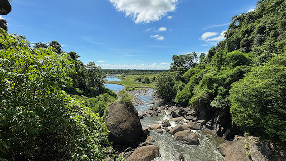 Panthumai waterfall