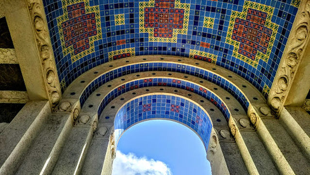 Wrigley Memorial and Botanic Garden