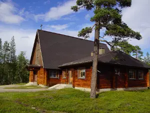 North Village St. Paul's Chapel