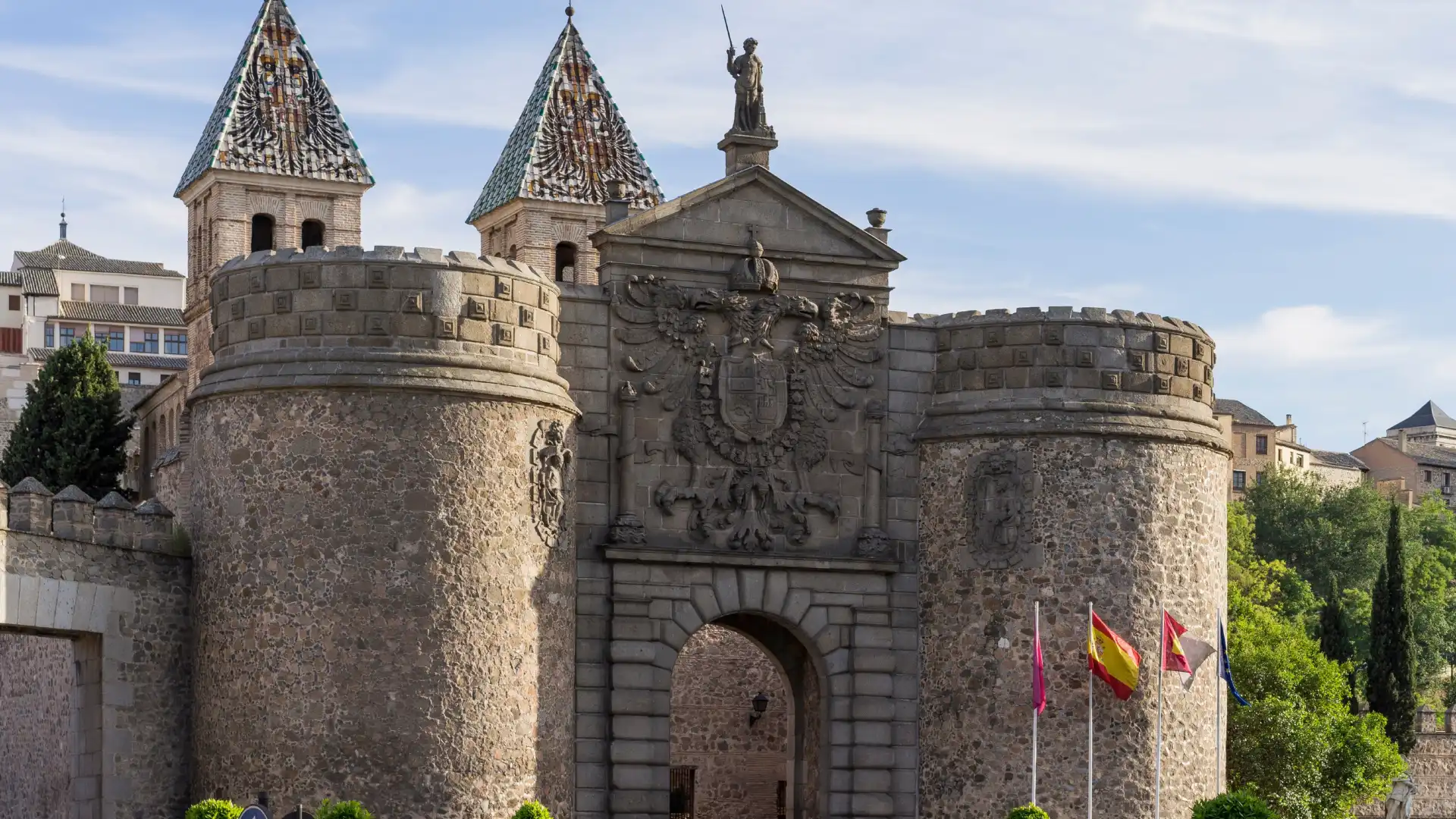 Hotels near Puerta de Bisagra