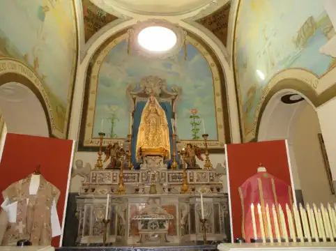 Hotels in Canosa di Puglia