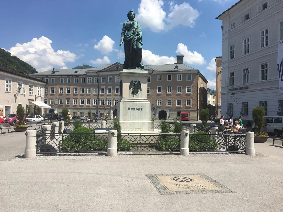 4_モーツァルトの生家