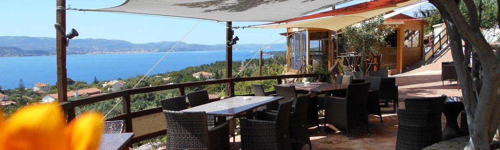 阿爾戈斯托利翁日遊