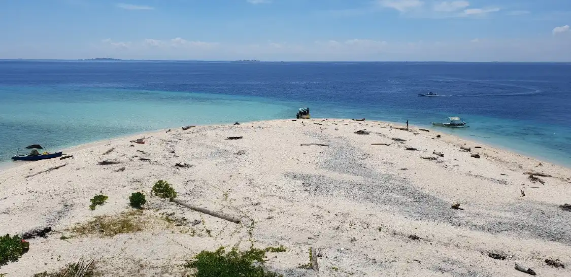 Hotels near Kodingareng Keke Island