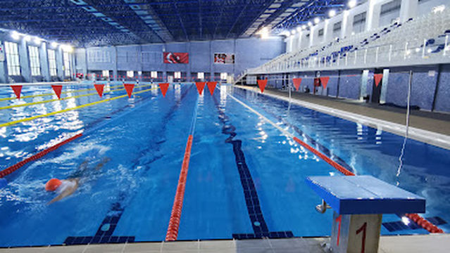 Çanakkale Olimpik Yüzme Havuzu
