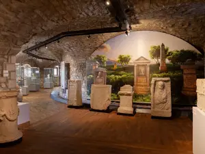 Aragonese Castle
